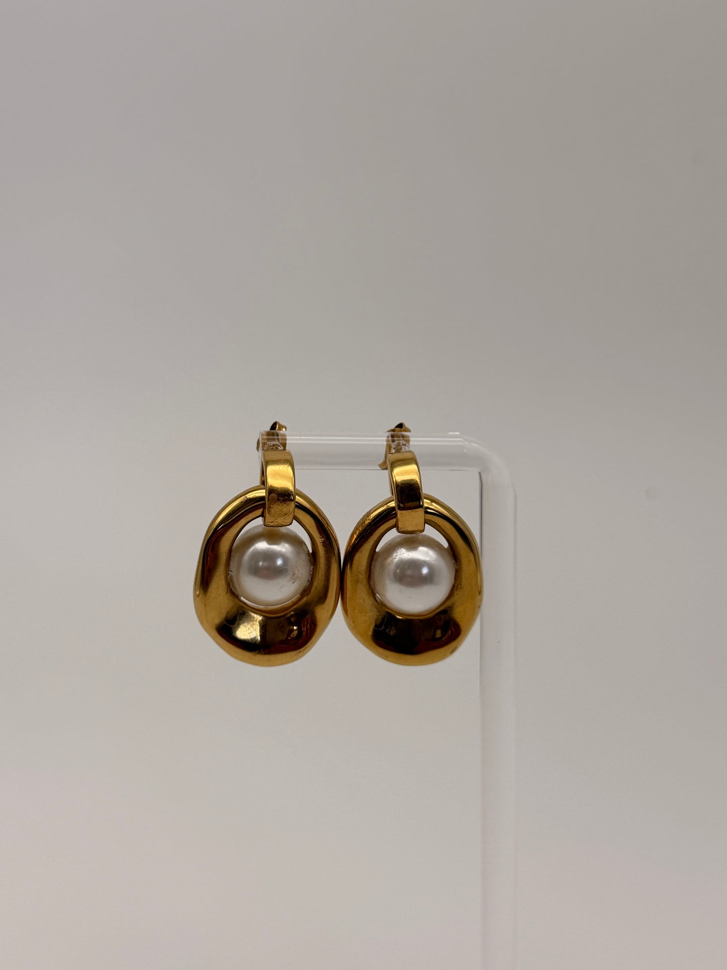 The Oyster Drop Earrings