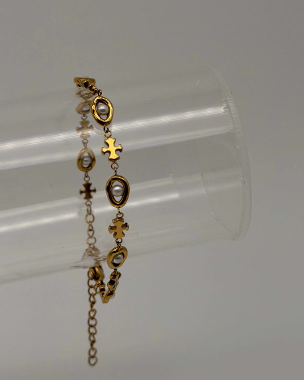 The Paros Pearl Bracelet